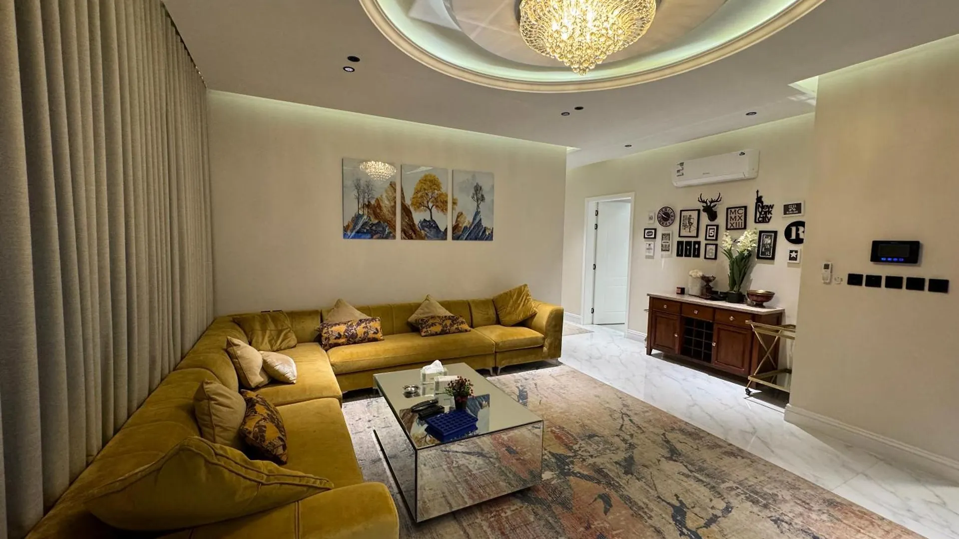 شقة فاخرة ٣ غرف وصالة ٣ Riyadh Apartment